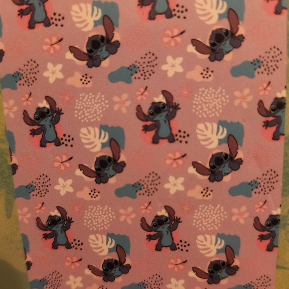 DISNEY- STITCH 60" x 70" Plush Cloud Throw/Blanket NWT - Picture 2 of 4